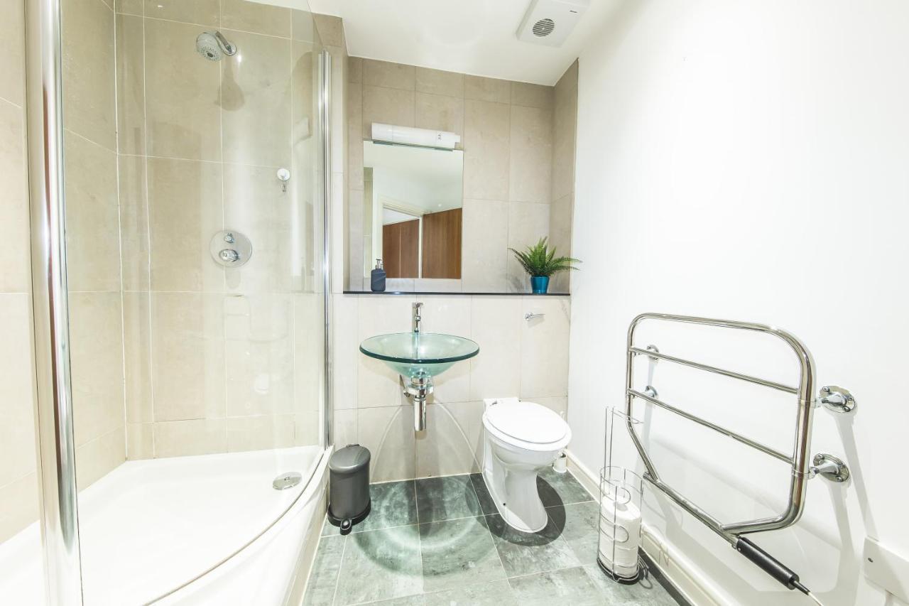 First Stay Apartments - The West Suite Birmingham Zewnętrze zdjęcie